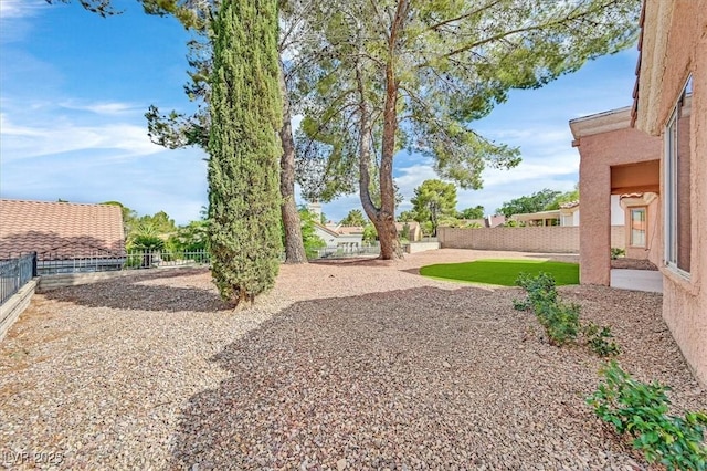 2820 Golf Links Dr, Las Vegas, NV 89134 - view of fenced backyard