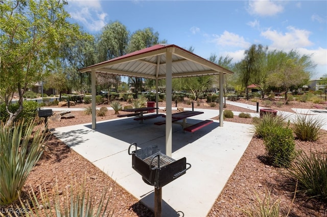 3912 Makushin Bay Ave, North Las Vegas, NV 89081 - surrounding community with a gazebo