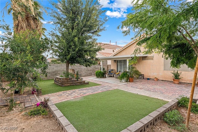 8611 Gabilan Ct, Las Vegas, NV 89123 - view of yard with a patio area