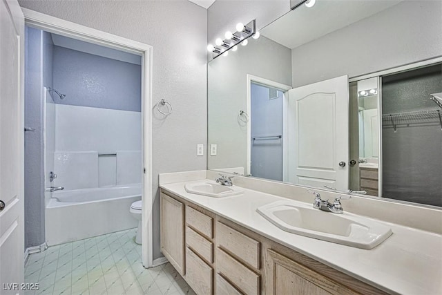 7400 W Flamingo Rd Unit 1051, Las Vegas, NV 89147 - full bath with double vanity and washtub / shower combination