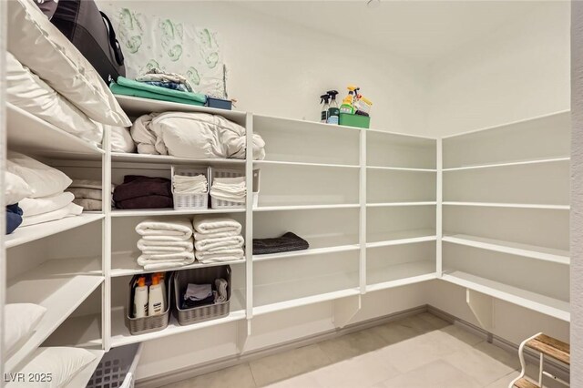 1289 Valencia Cliffs Ave, Henderson, NV 89012 - view of storage room