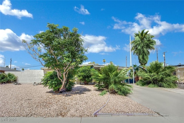 3223 Sundown Dr, Las Vegas, NV 89169 - photo 1