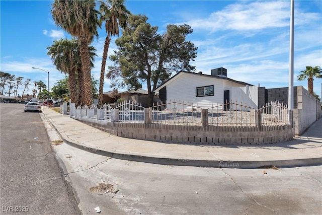 4186 Toronto Cir, Las Vegas, NV 89121 - view of front of house with a fenced front yard