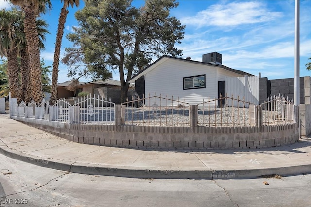 4186 Toronto Cir, Las Vegas, NV 89121 - view of front of home with a fenced front yard