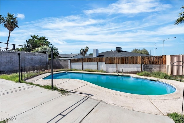 4186 Toronto Cir, Las Vegas, NV 89121 - view of pool with a fenced backyard and a patio area
