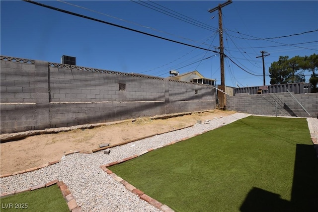 3323 Bancroft Cir, Las Vegas, NV 89121 - view of fenced backyard