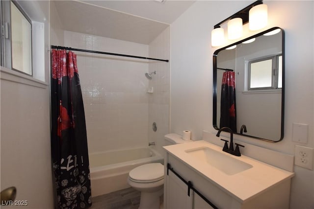 3323 Bancroft Cir, Las Vegas, NV 89121 - bathroom with vanity, shower / bath combo with shower curtain, and wood finished floors