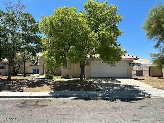 1133 Mount Olympias Ct, Las Vegas, NV 89110 - photo 2