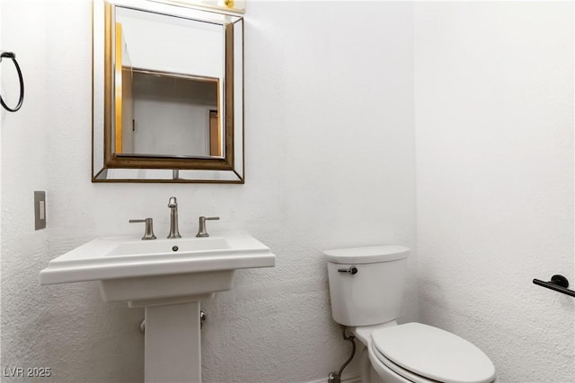 9109 Anchor Cove Ct, Las Vegas, NV 89117 - half bathroom featuring toilet