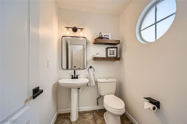 2535 Cortina Ave, Henderson, NV 89074 - bathroom with baseboards and tile patterned flooring