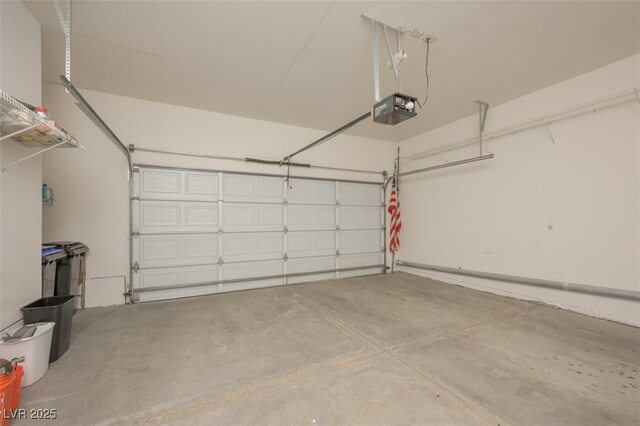 3251 Pheasant Hills Way, Laughlin, NV 89029 - garage with a garage door opener