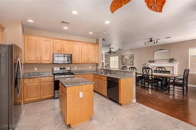 9868 Antelope Canyon Ave, Las Vegas, NV 89147 - photo 14