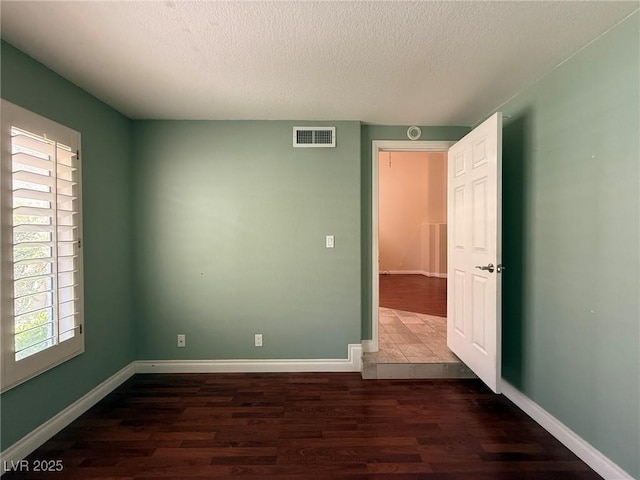 7024 Bright Springs Ct, Las Vegas, NV 89113 - photo 16
