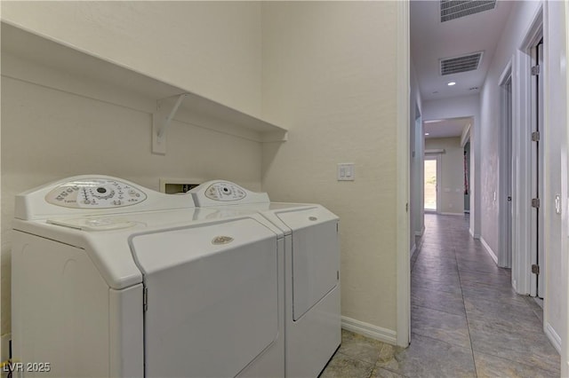 225 Palmetto Pointe Dr, Henderson, NV 89012 - laundry area featuring washer and dryer