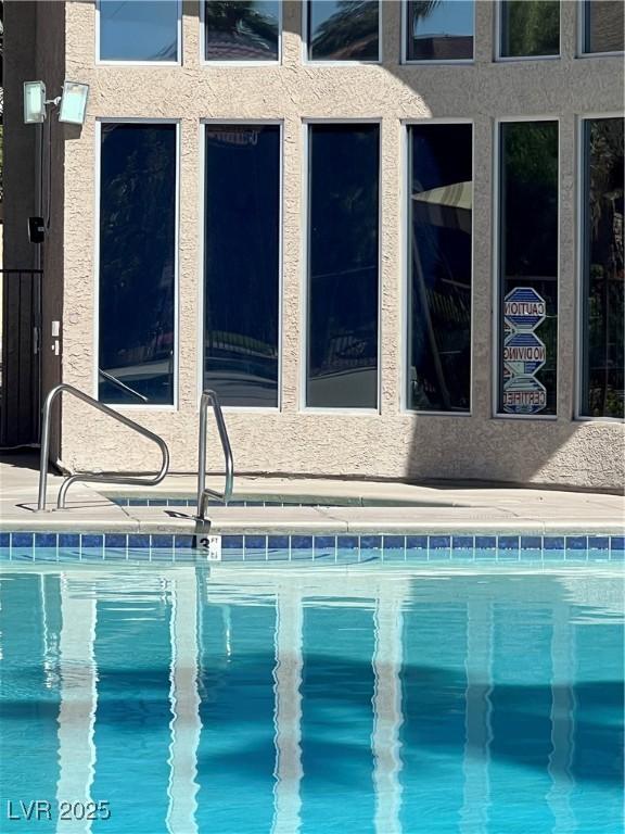 5350 River Glen Dr Unit 298, Las Vegas, NV 89103 - view of outdoor pool