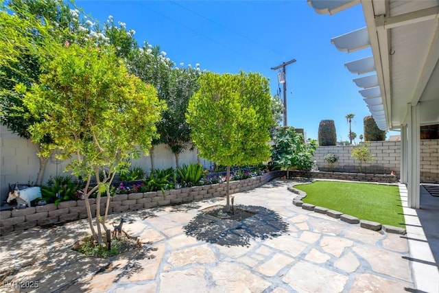 5260 Dickens Dr, Las Vegas, NV 89119 - photo 34