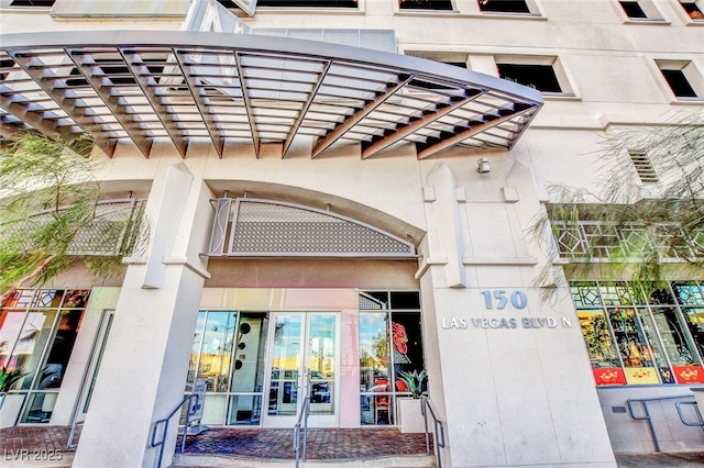 150 N Las Vegas Blvd Unit 1217, Las Vegas, NV 89101 - entrance to property with french doors