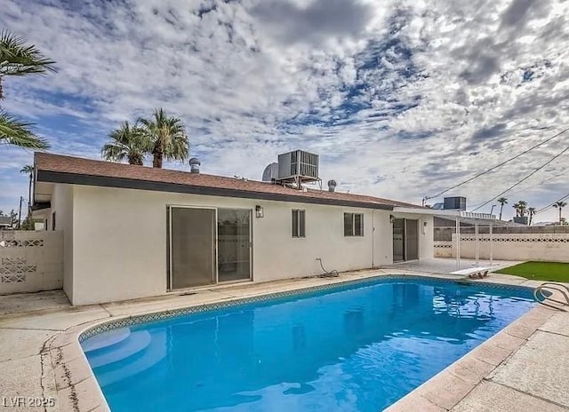 5321 Westleigh Ave, Las Vegas, NV 89146 - swimming pool featuring a patio area