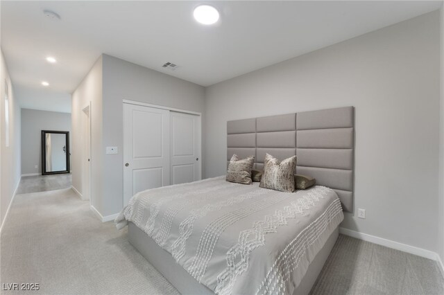 10280 Midnight Meteor Ave, Las Vegas, NV 89166 - carpeted bedroom featuring a closet and recessed lighting