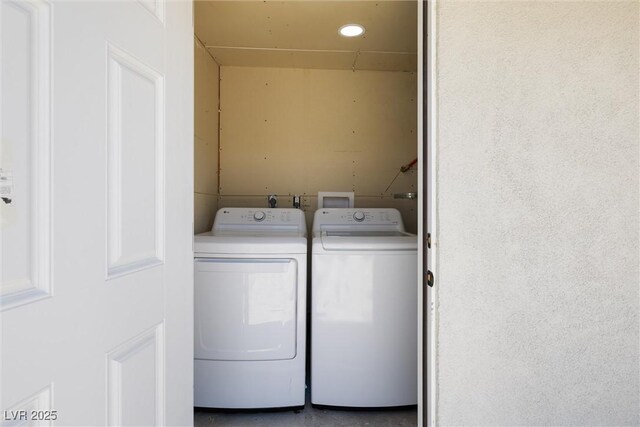 3361 Horizon St, Las Vegas, NV 89121 - washroom featuring independent washer and dryer