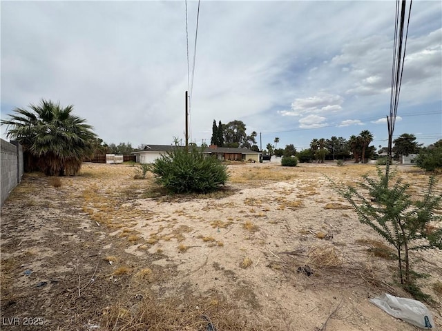 2583 Emerald Ave, Las Vegas, NV 89120 - view of yard