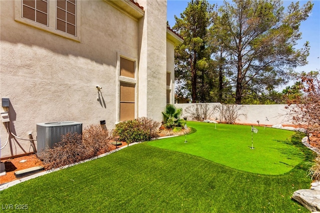 1800 Aztec Cliffs Ct, Las Vegas, NV 89128 - view of yard featuring a putting area