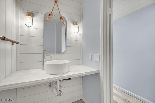 3080 Yankee Clipper Dr, Las Vegas, NV 89117 - bathroom with vanity