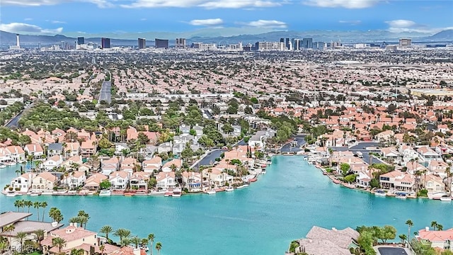 3080 Yankee Clipper Dr, Las Vegas, NV 89117 - view of urban area featuring a nearby body of water and nearby suburban area