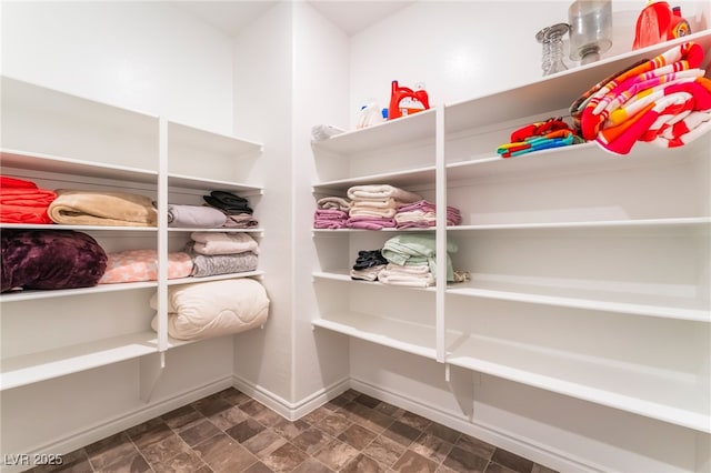 7107 Calvert Cliffs St, North Las Vegas, NV 89084 - view of walk in closet