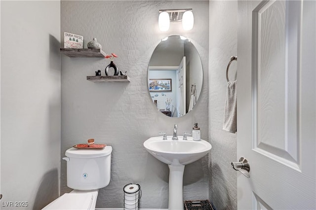 3605 Greenbriar Bluff Ave, North Las Vegas, NV 89081 - half bath featuring toilet