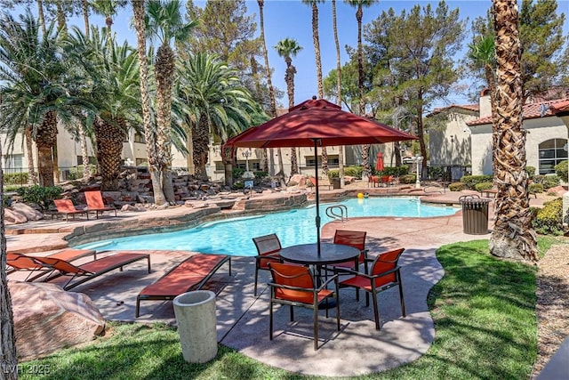 2975 Bluegrass Ln Unit 811, Henderson, NV 89074 - photo 2