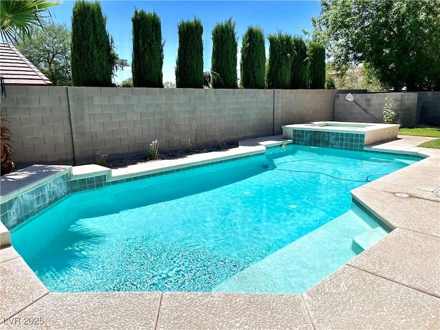 164 Swale Ln, Las Vegas, NV 89144 - view of swimming pool with a fenced backyard and a pool with connected hot tub
