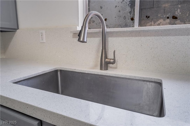 5317 Lytton Ave, Las Vegas, NV 89146 - kitchen view of backsplash and light stone countertops