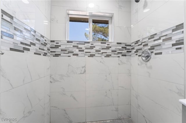 5317 Lytton Ave, Las Vegas, NV 89146 - bathroom featuring a tile shower