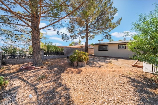 5317 Lytton Ave, Las Vegas, NV 89146 - view of fenced yard