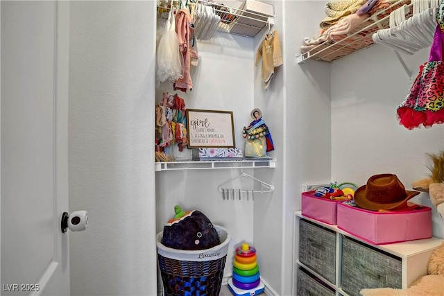 229 Wellspring Ave, Las Vegas, NV 89183 - view of walk in closet