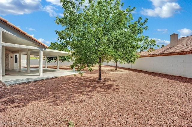 4423 Sophia Way N, Las Vegas, NV 89032 - fenced backyard featuring a patio