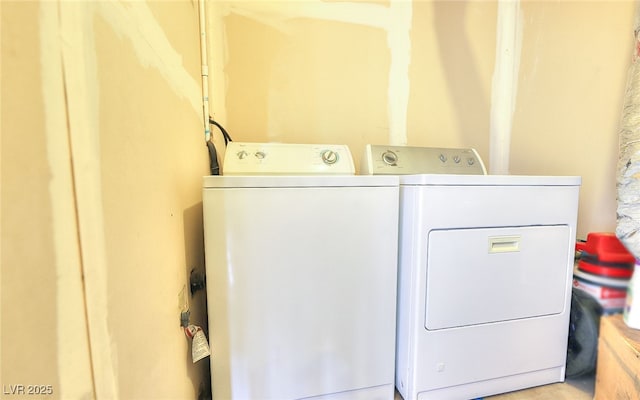 304 N Minnesota St, Las Vegas, NV 89107 - laundry area with washing machine and clothes dryer