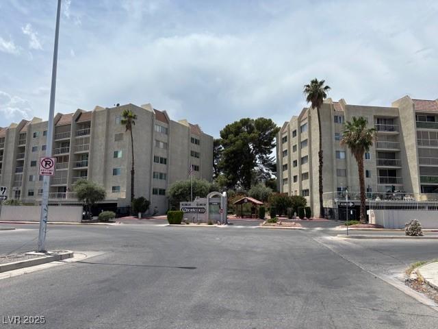 750 S Royal Crest Cir Unit 325, Las Vegas, NV 89169 - view of apartment building / complex