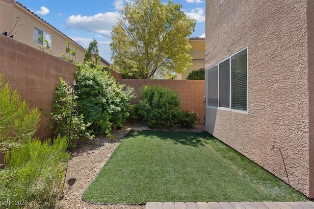 10645 Mount Jefferson Ave, Las Vegas, NV 89166 - view of fenced backyard