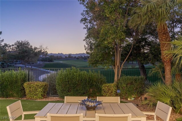 1613 Iron Ridge Dr, Las Vegas, NV 89117 - view of patio / terrace