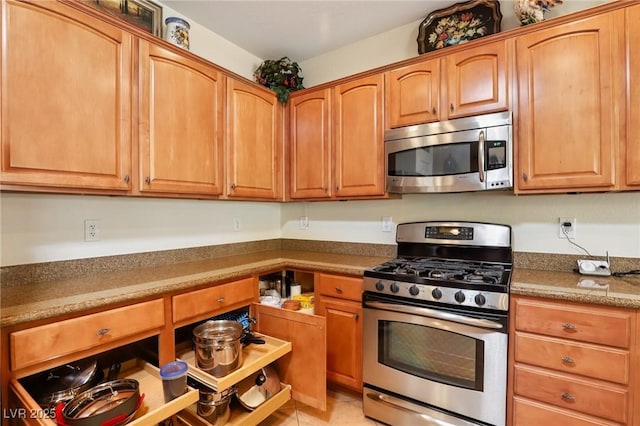 2590 Anani Rd, Henderson, NV 89044 - photo 13