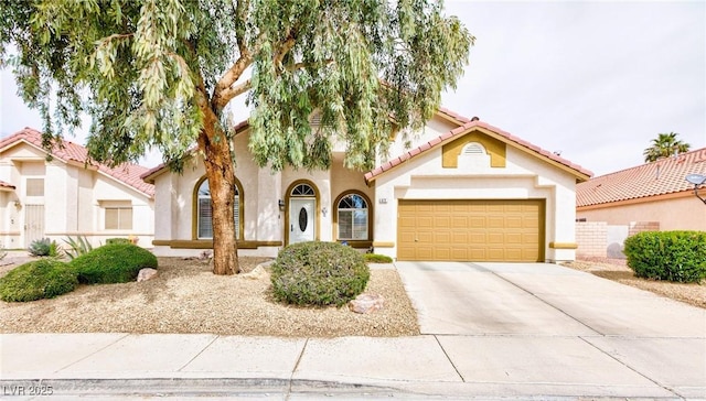672 Hitchen Post Dr, Henderson, NV 89011 - photo 1