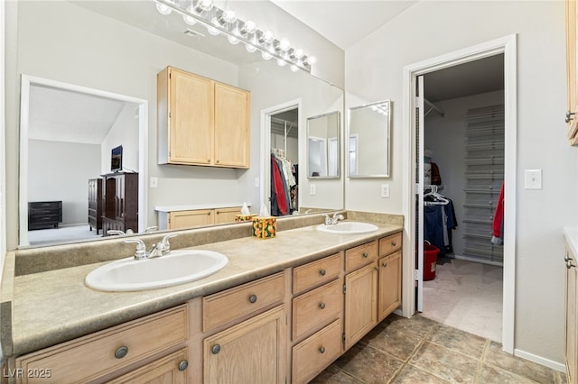 1337 Maplegrove Cir, Las Vegas, NV 89108 - full bath featuring double vanity and a spacious closet