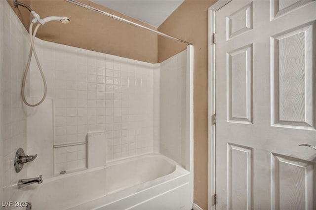 8557 Hidden Pines Ave, Las Vegas, NV 89143 - full bath featuring washtub / shower combination