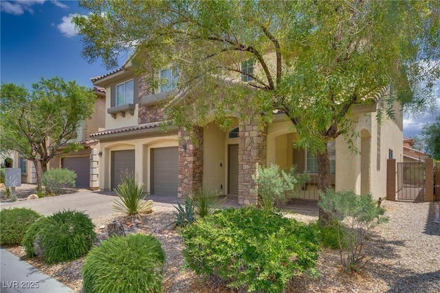 9792 Crescent Lodge Ct, Las Vegas, NV 89178 - photo 3
