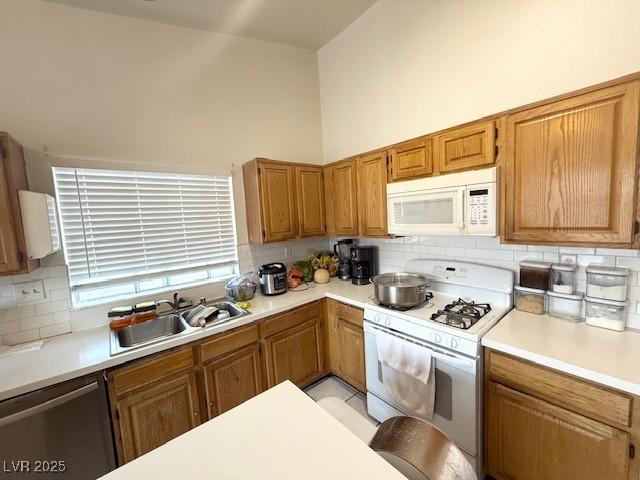 6428 Crystal Dew Dr, Las Vegas, NV 89118 - photo 4