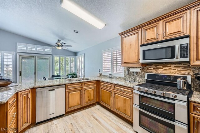 8404 Dry Cliff Cir, Las Vegas, NV 89128 - photo 11