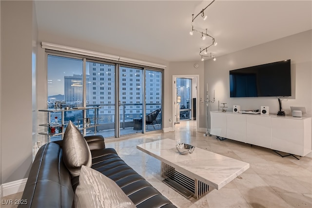 322 Karen Ave Unit 506, Las Vegas, NV 89109 - photo 2