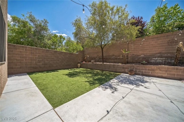 10373 Hawk Ravine St, Las Vegas, NV 89178 - photo 2